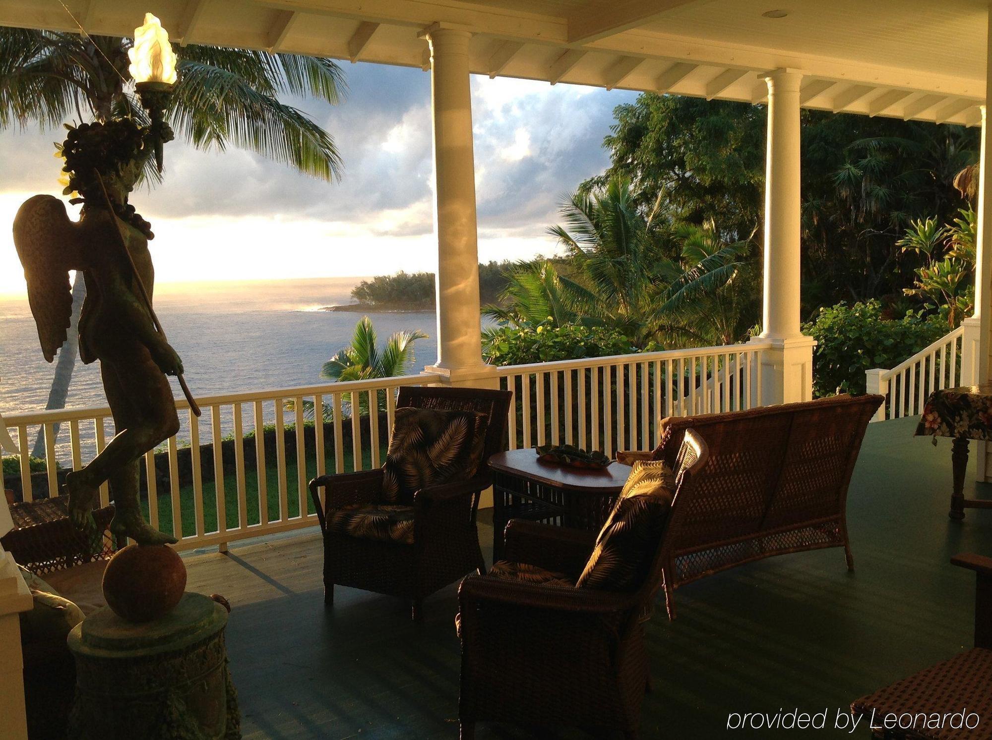 The Palms Cliff House Inn Honomu Esterno foto