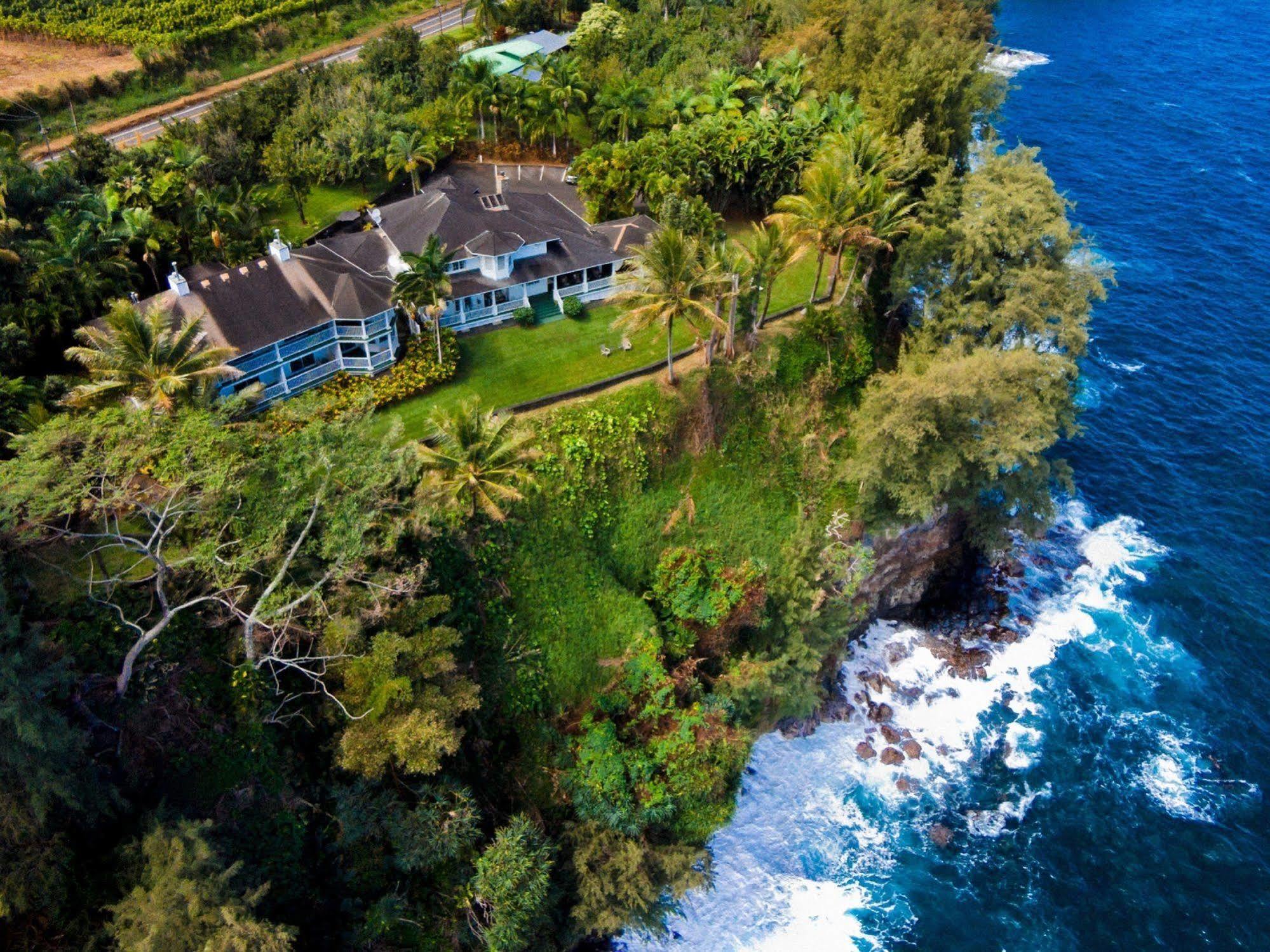 The Palms Cliff House Inn Honomu Esterno foto