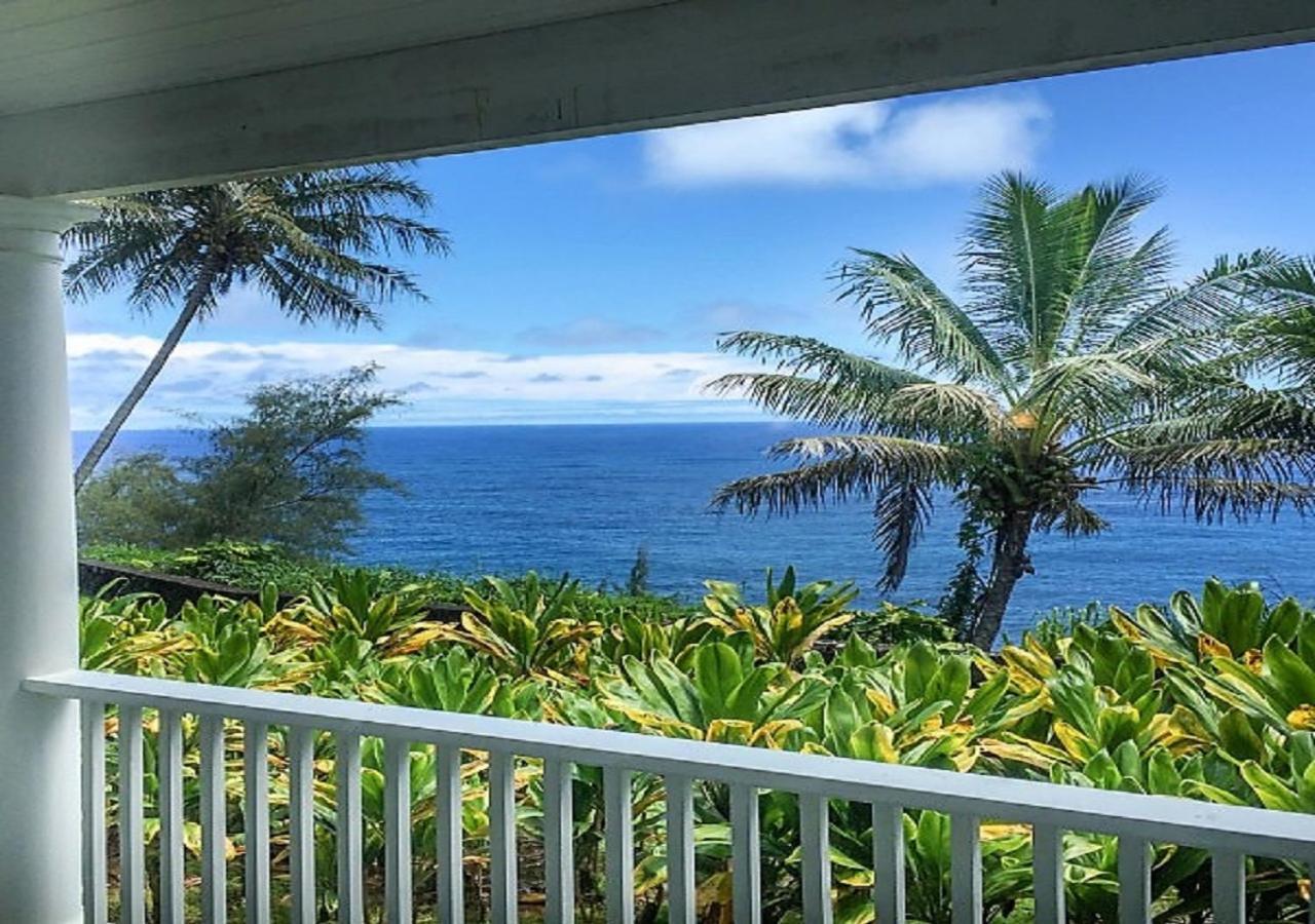 The Palms Cliff House Inn Honomu Esterno foto